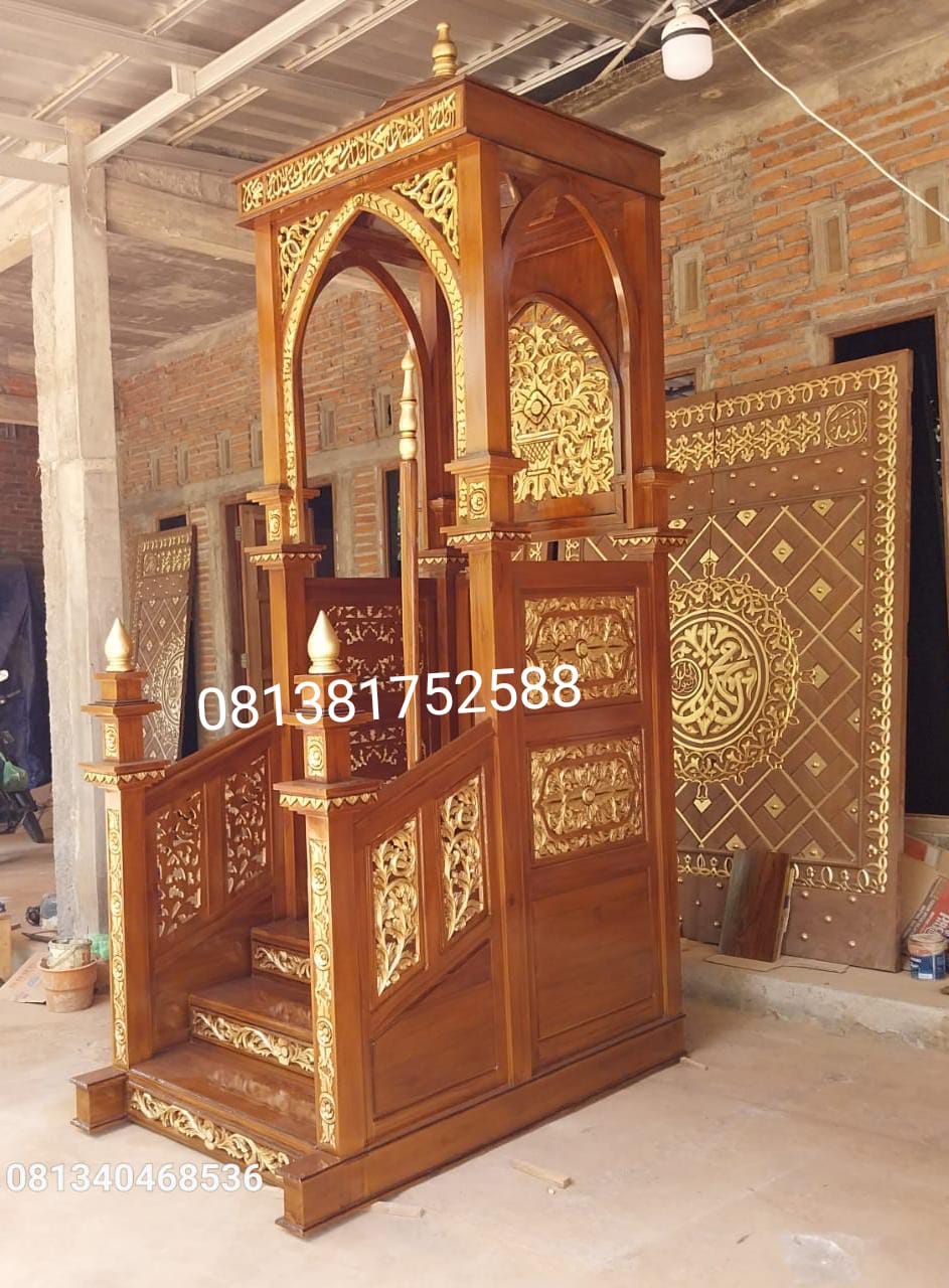 Mimbar Masjid Pintu Depan Mewah dengan Kursi Raja 110x150x300cm